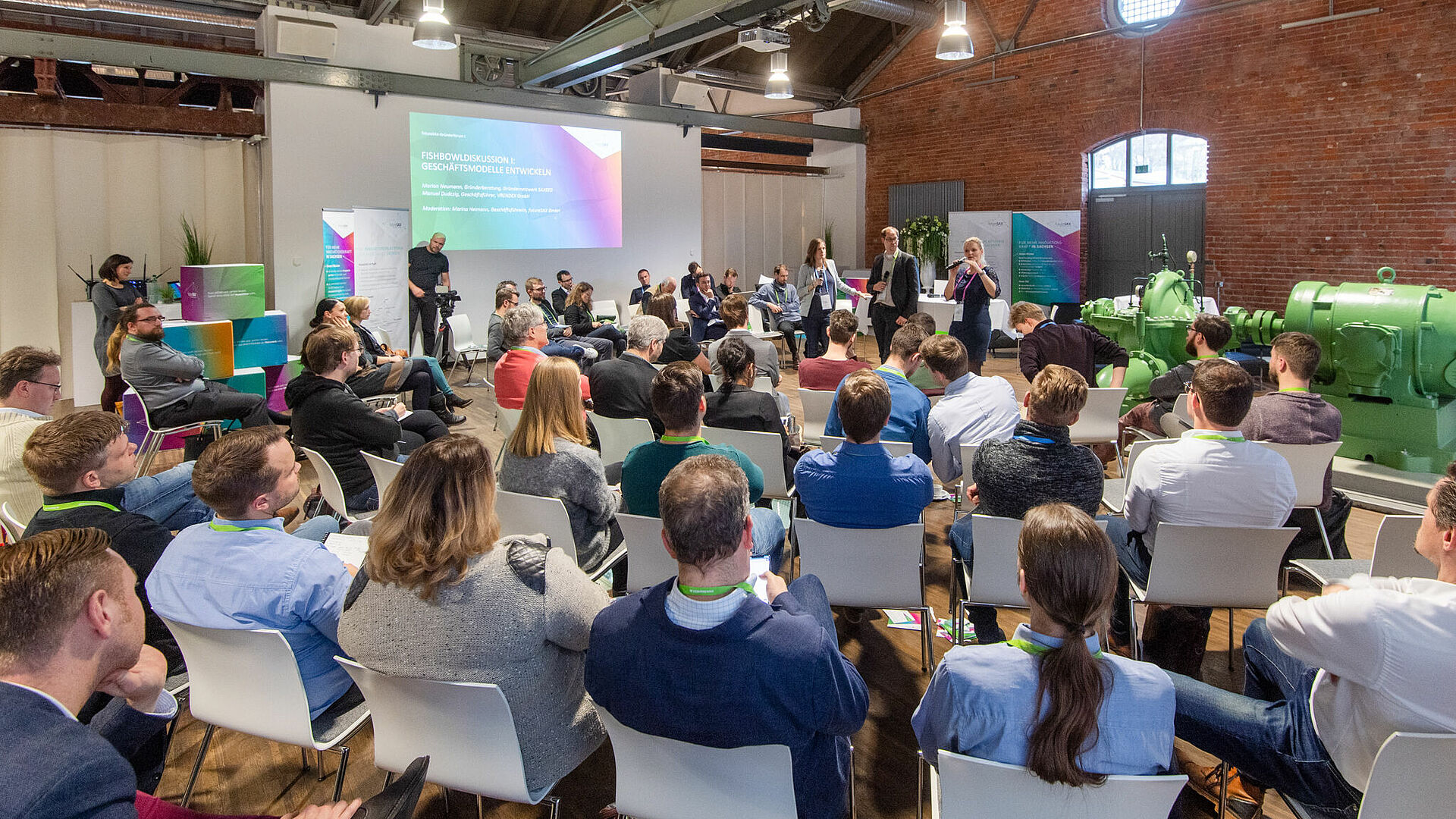 Beim futureSAX-Gründerforum erwarten Sie Fachvorträge mit wertvollem Know-How, persönlicher Austausch mit Experten und eine lockere Atmosphäre.